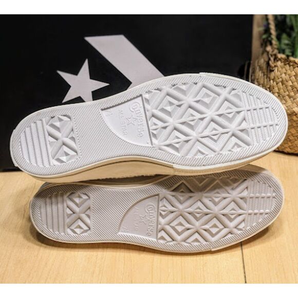 Converse Chuck 70 White & Lilac Crochet Knit Unisex High Top Shoes W9.5 M7.5 NIB - Picture 10 of 13